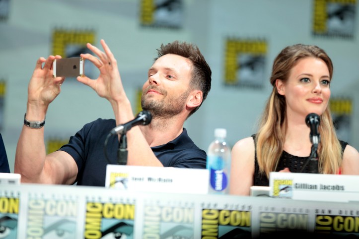 Joel McHale & Gillian Jacobs by Gage Skidmore