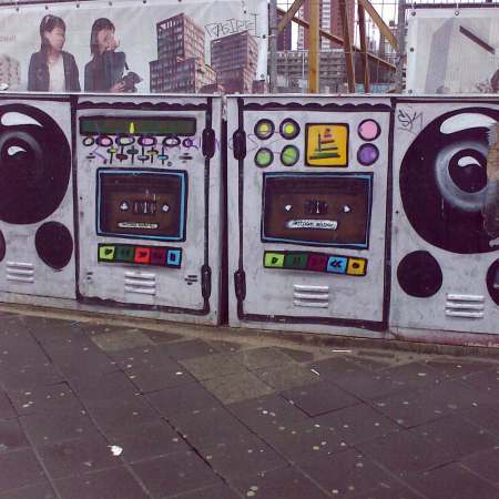 20090122411 by Warpr