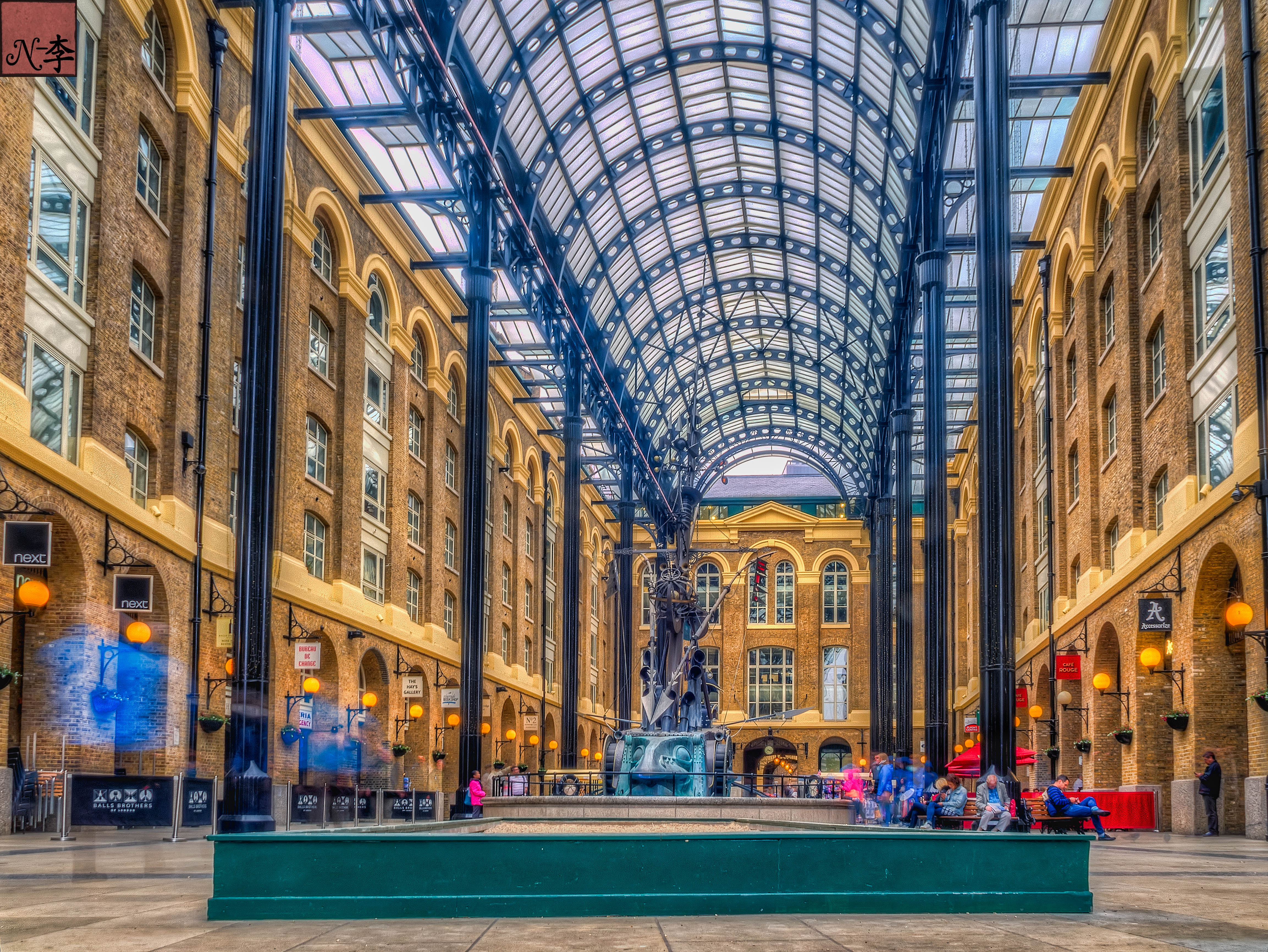 Hay's Galleria near London Bridge station